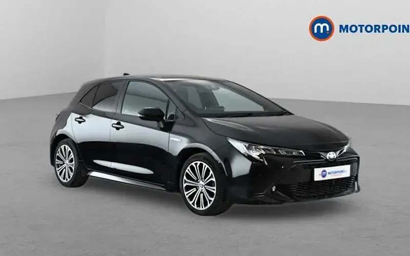Used Toyota Corolla Design 122 HP (89 kW) 2022 Hatchback