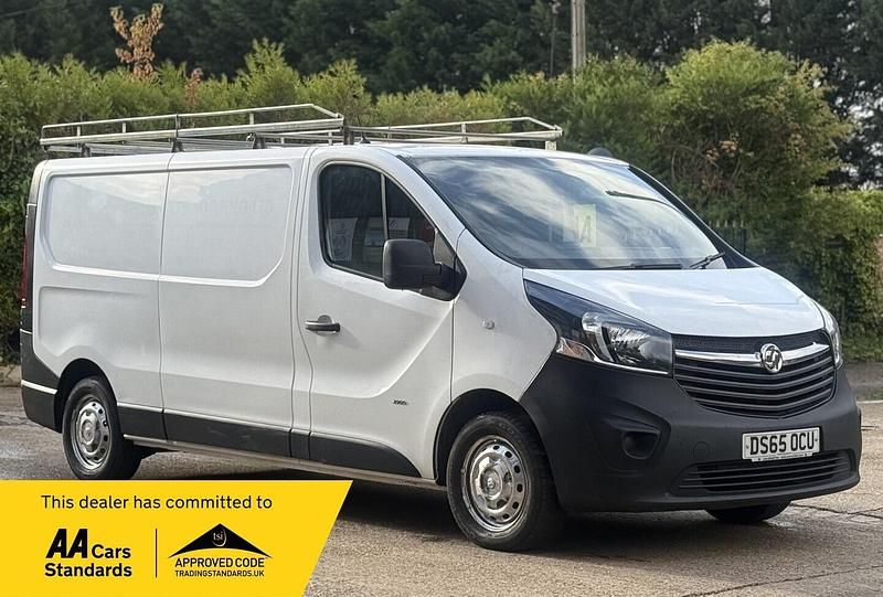 White Used 2015 Vauxhall Vivaro Van | £5,990 (Good price) - Image 1/3
