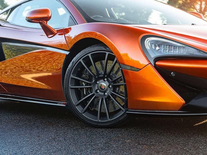 Used McLaren 570S 570 HP (419 kW) 2016 Orange Coupe