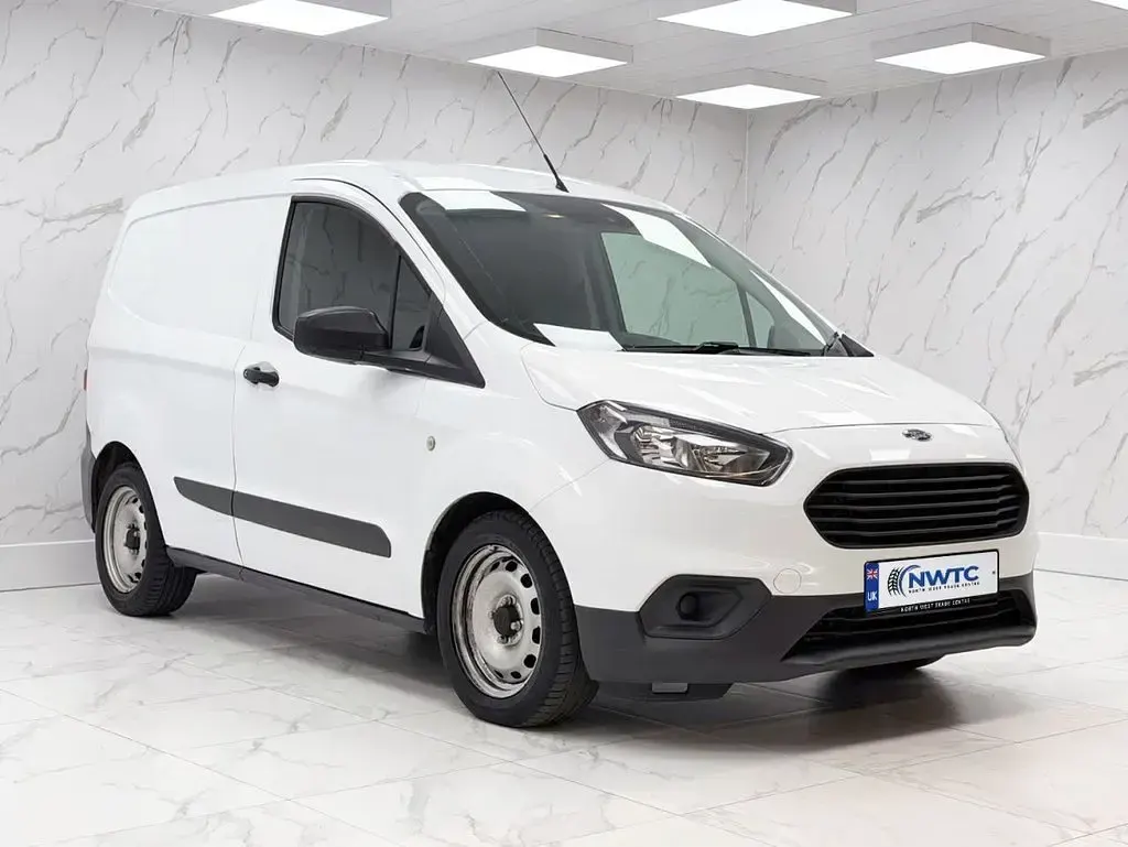 Used Ford Transit S 100 HP (73 kW) 2022 White Van