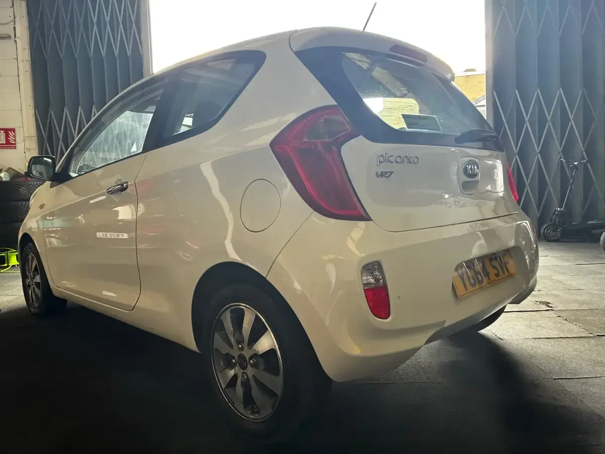 Second-hand Kia Picanto 2014 Alb Hatchback