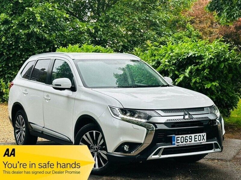 White Used 2019 Mitsubishi Outlander SUV | £16,990 (Fair price) - Image 1/3