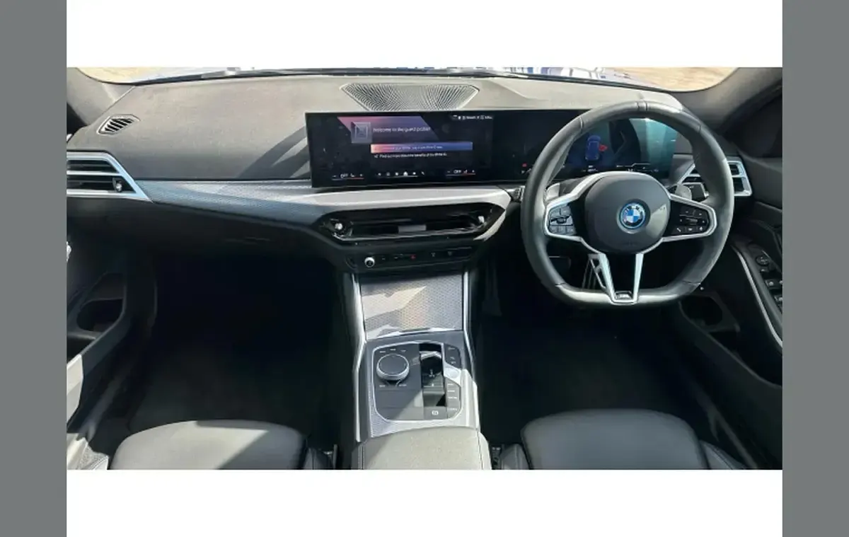 Usado BMW 330e M Sport 292 HP (214 kW) 2025 Other Sedan