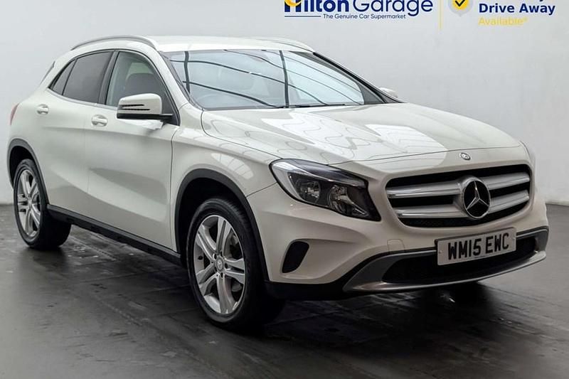Used Mercedes GLA220 170 HP (125 kW) 2015 White SUV