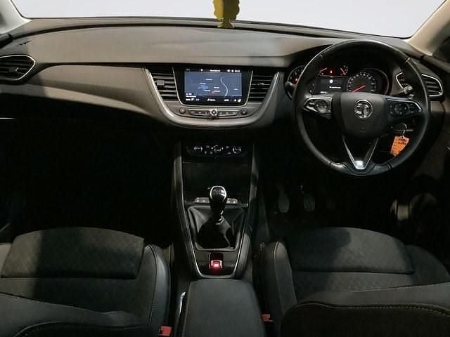 Used Vauxhall Grandland X SRi 130 HP (95 kW) 2020 Grey SUV