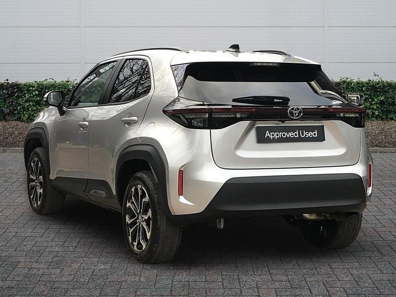 New Toyota Yaris Hybrid Design 2026 Silver metallic Hatchback