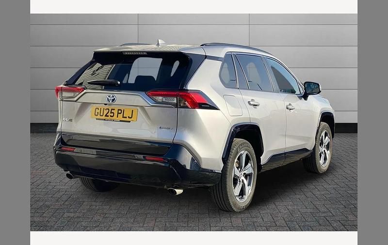 Used Toyota RAV4 Hybrid Design 301 HP (221 kW) 2025 Silver SUV