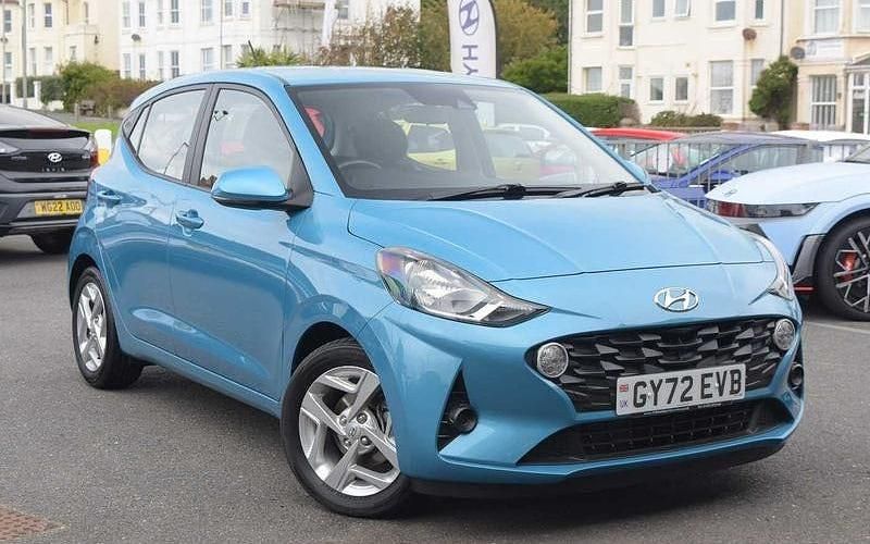 Used Hyundai i10 SE 67 HP (49 kW) 2023 Hatchback