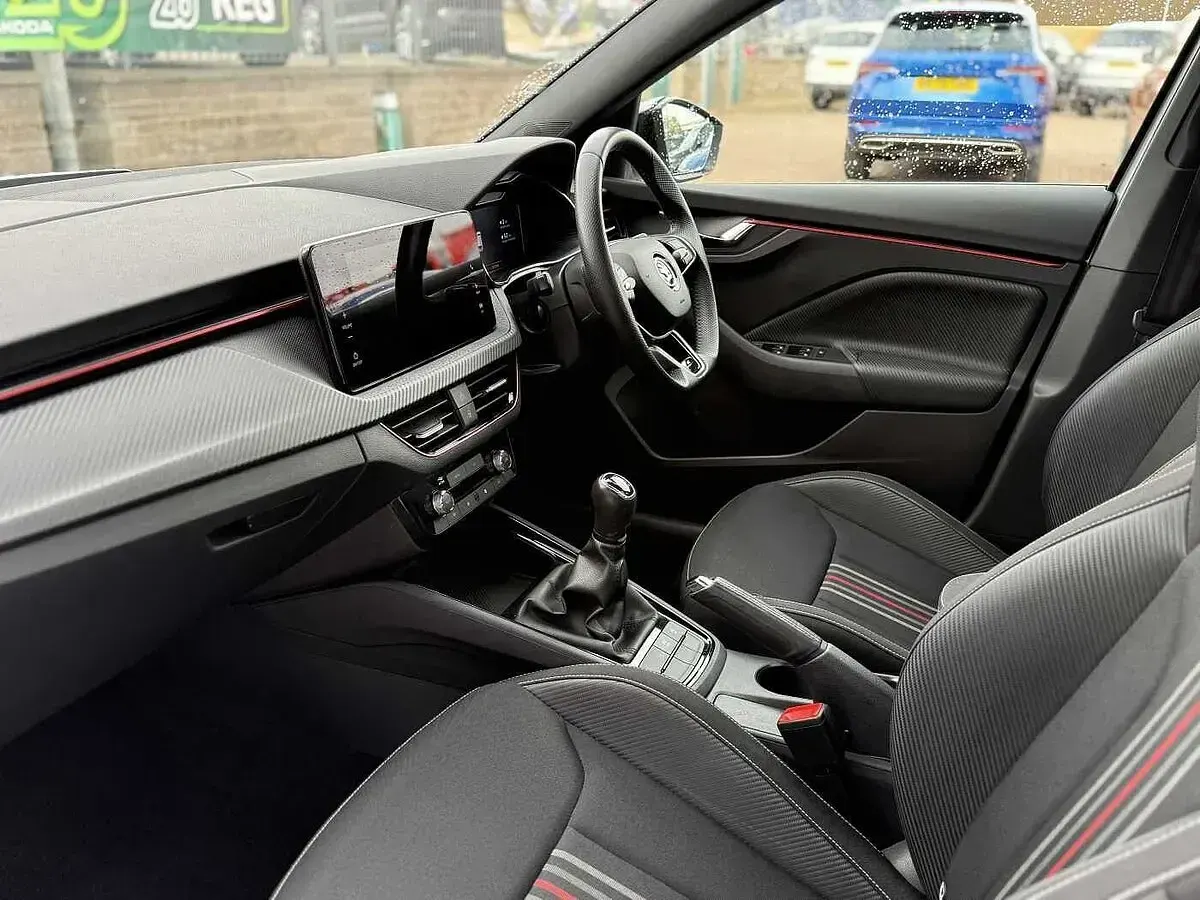 Used Skoda Kamiq Monte Carlo 113 HP (83 kW) 2024 Brilliant silver metallic SUV