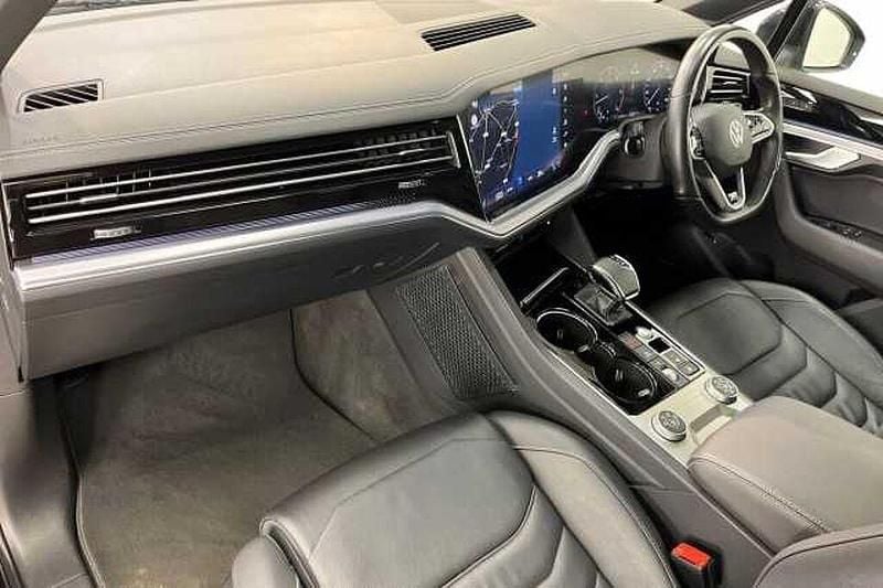 Used VW Touareg Black Edition 286 HP (210 kW) 2021 Black SUV