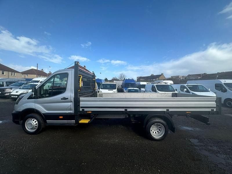 Usado Ford Transit 130 HP (95 kW) 2020 Prateado Cabrios