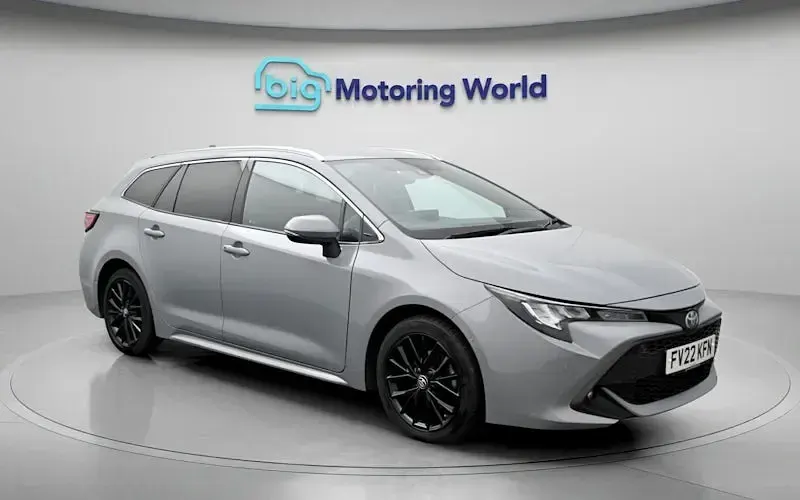 Used Toyota Corolla Design 122 HP (89 kW) 2022 Grey Estate