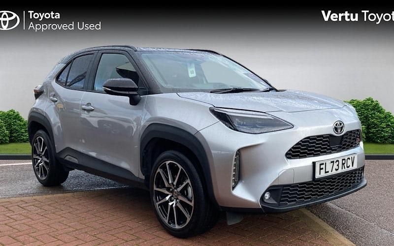 Used 2023 Toyota Yaris Hybrid Sport Estate | £23,141 (A bit pricey) - Image 1/4
