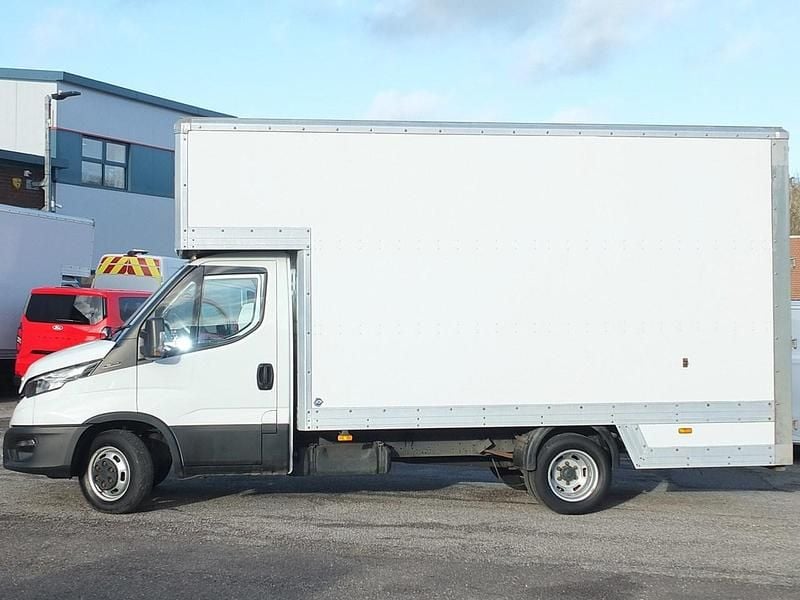 Used Iveco Daily 136 HP (100 kW) 2021 White Van