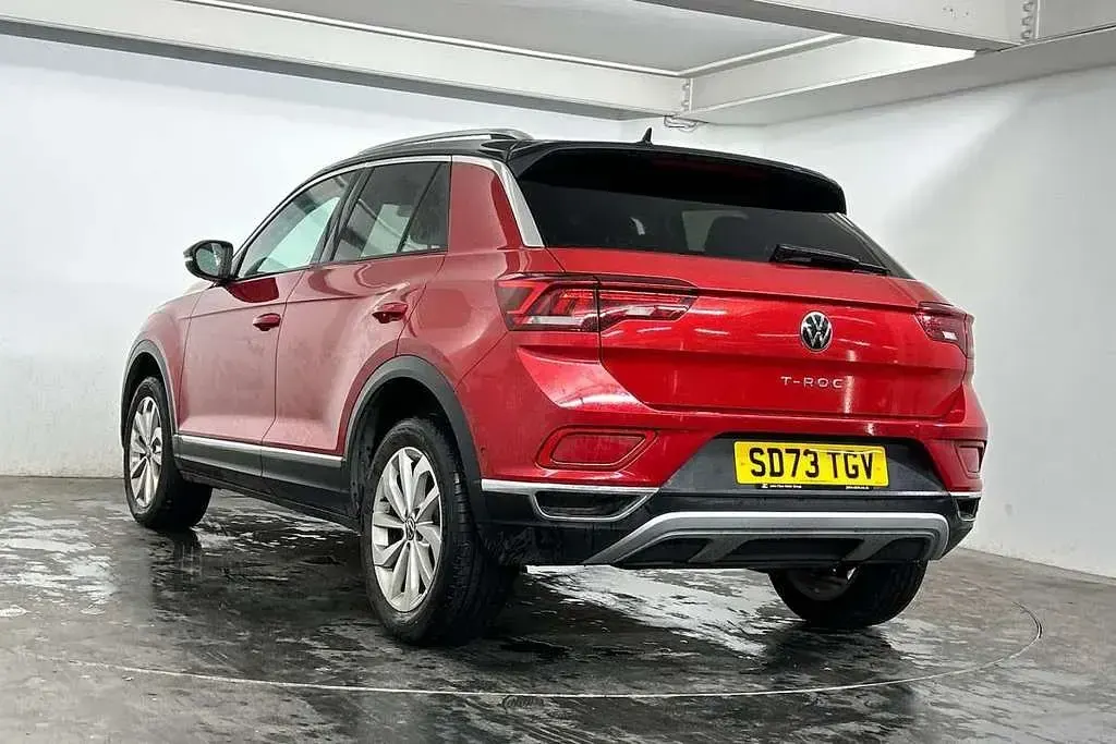 Used VW T-Roc Style 150 HP (110 kW) 2023 Red SUV