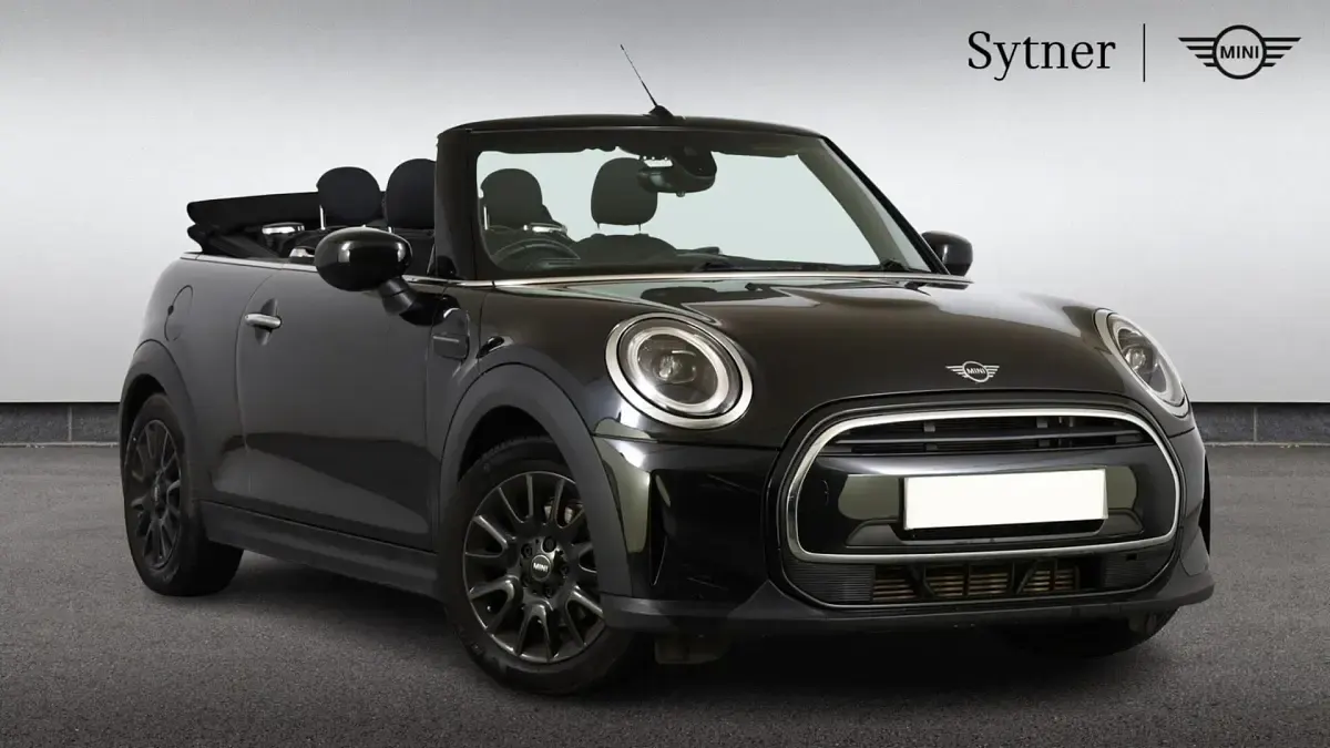 Used Mini Cooper Classic 134 HP (98 kW) 2024 Black Hatchback