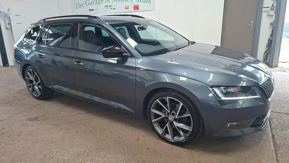 Used Skoda Superb SportLine 150 HP (110 kW) 2017 Grey Estate
