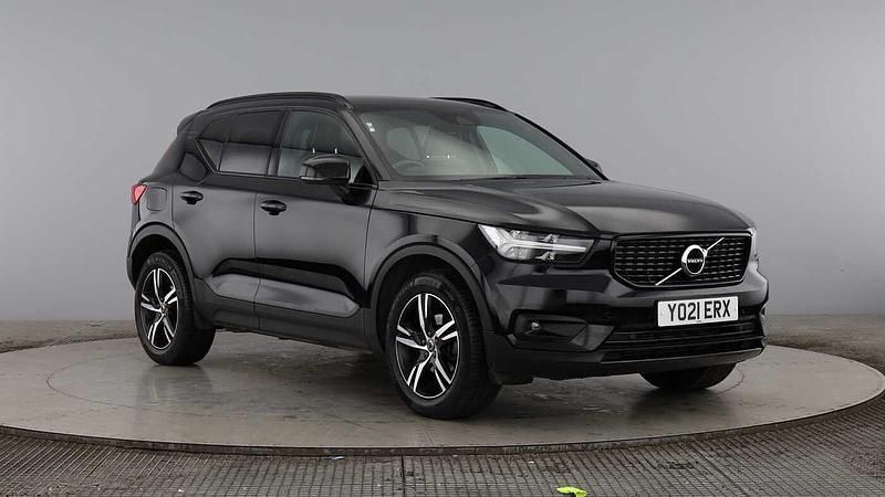 Used 2021 Volvo XC40 R-Design SUV | £22,450 (Fair price) - Image 1/4
