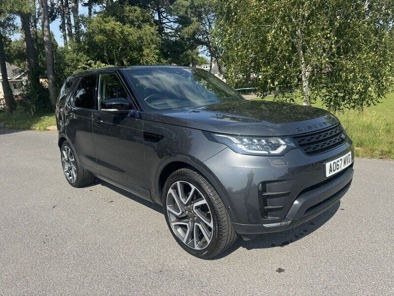 Grey Used 2018 Land Rover Discovery 5 HSE SUV | £22,933 (Fair price) - Image 1/4