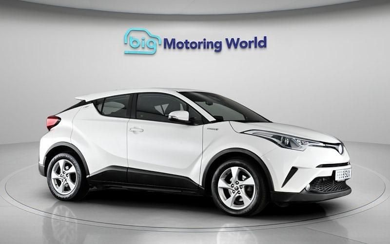 Used Toyota C-HR 122 HP (89 kW) 2019 SUV