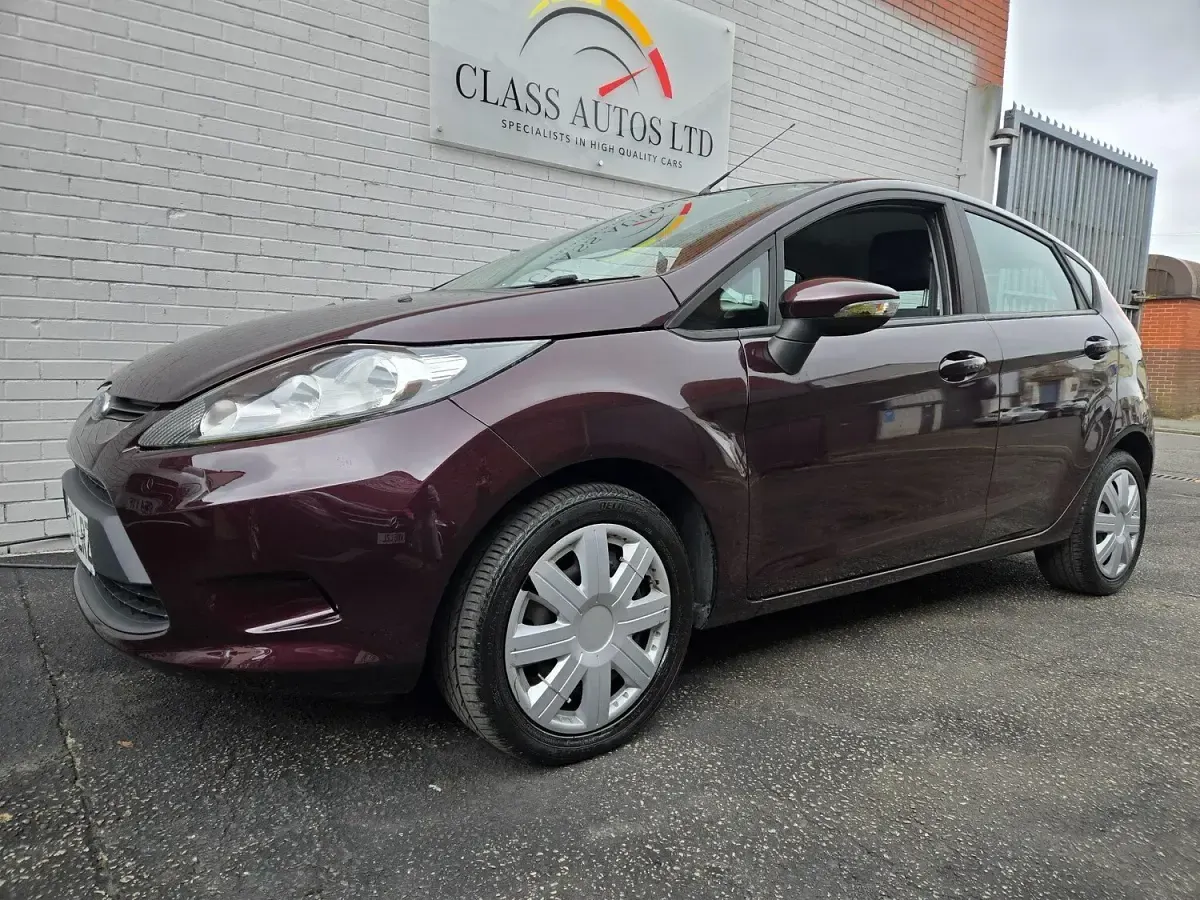 Used Ford Fiesta 96 HP (70 kW) 2009 Red Hatchback