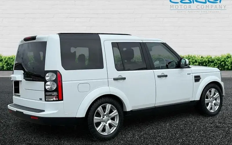Used Land Rover Discovery SE 256 HP (188 kW) 2015 White SUV