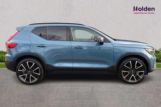 Used Volvo XC40 Ultra 161 HP (118 kW) 2025 Blue SUV