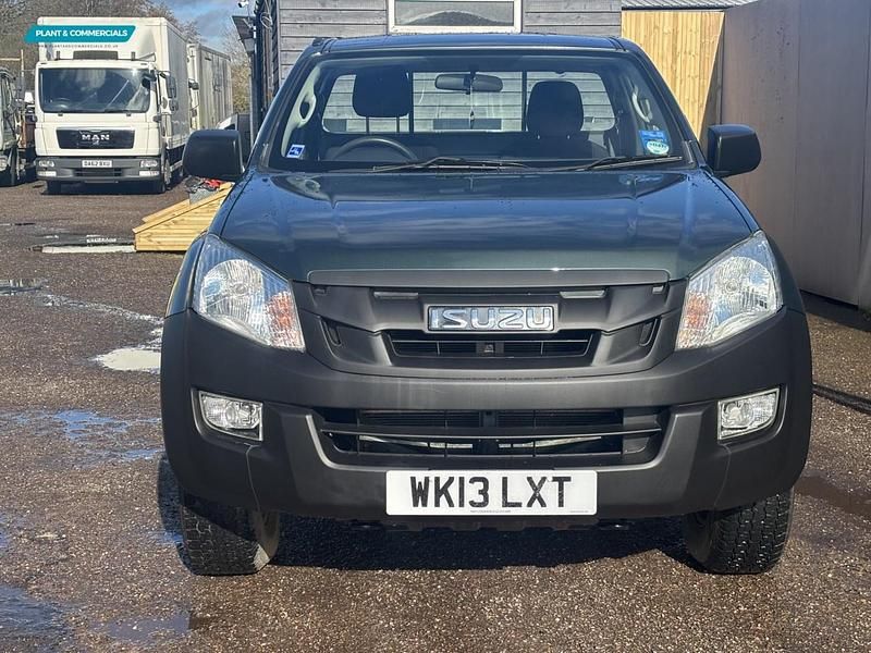 Used Isuzu Pick up 161 HP (118 kW) 2013 Green Pickup