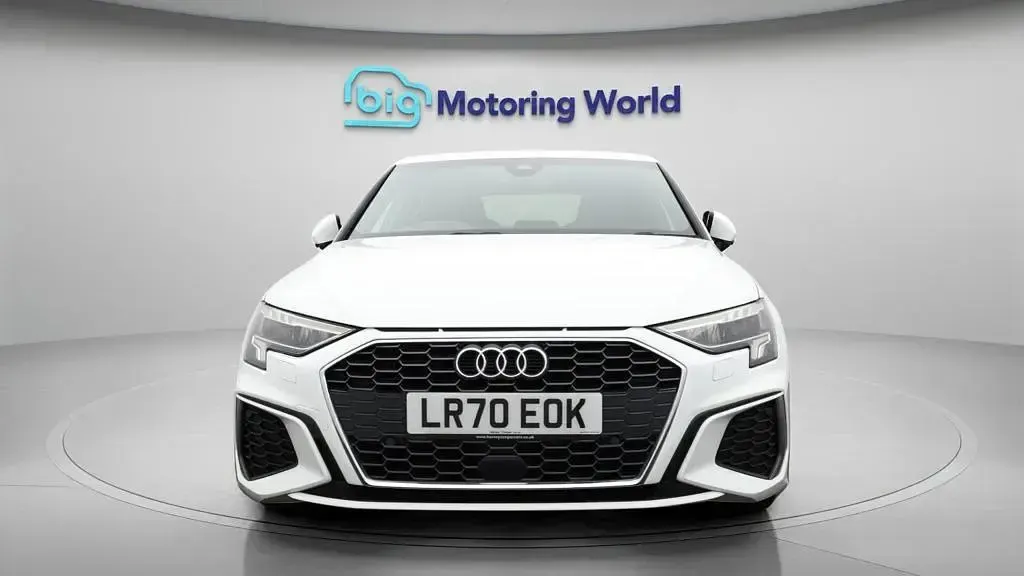 Used Audi A3 Sportback S-Line 150 HP (110 kW) 2020 White Hatchback