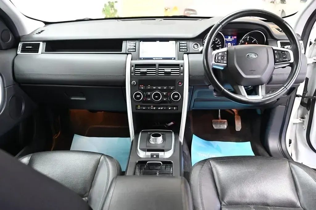 Second-hand Land Rover Discovery Sport SE 180 CP (132 kW) 2016 Alb SUV