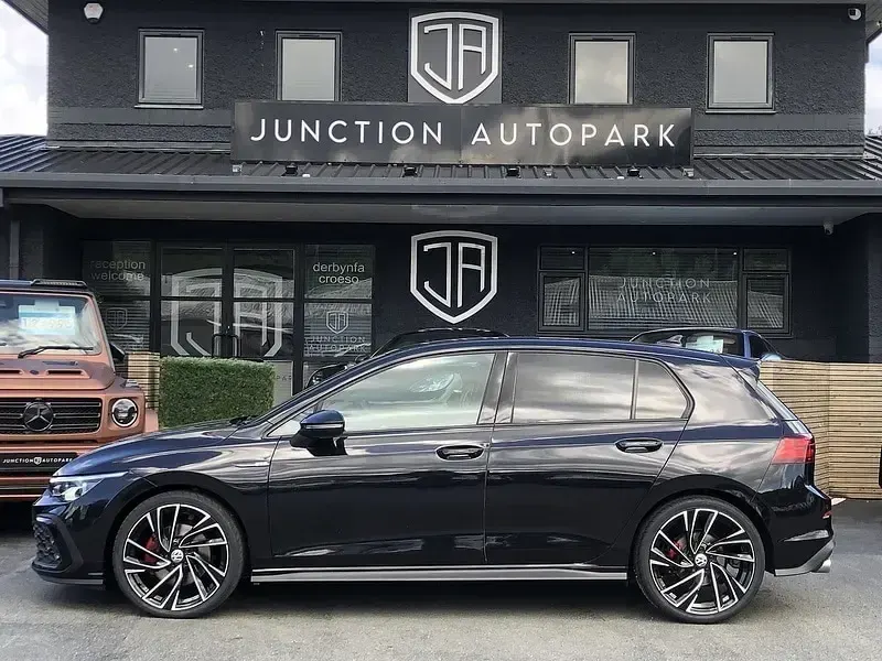 Used VW Golf VII GTD 2021 Deep black pearl Hatchback