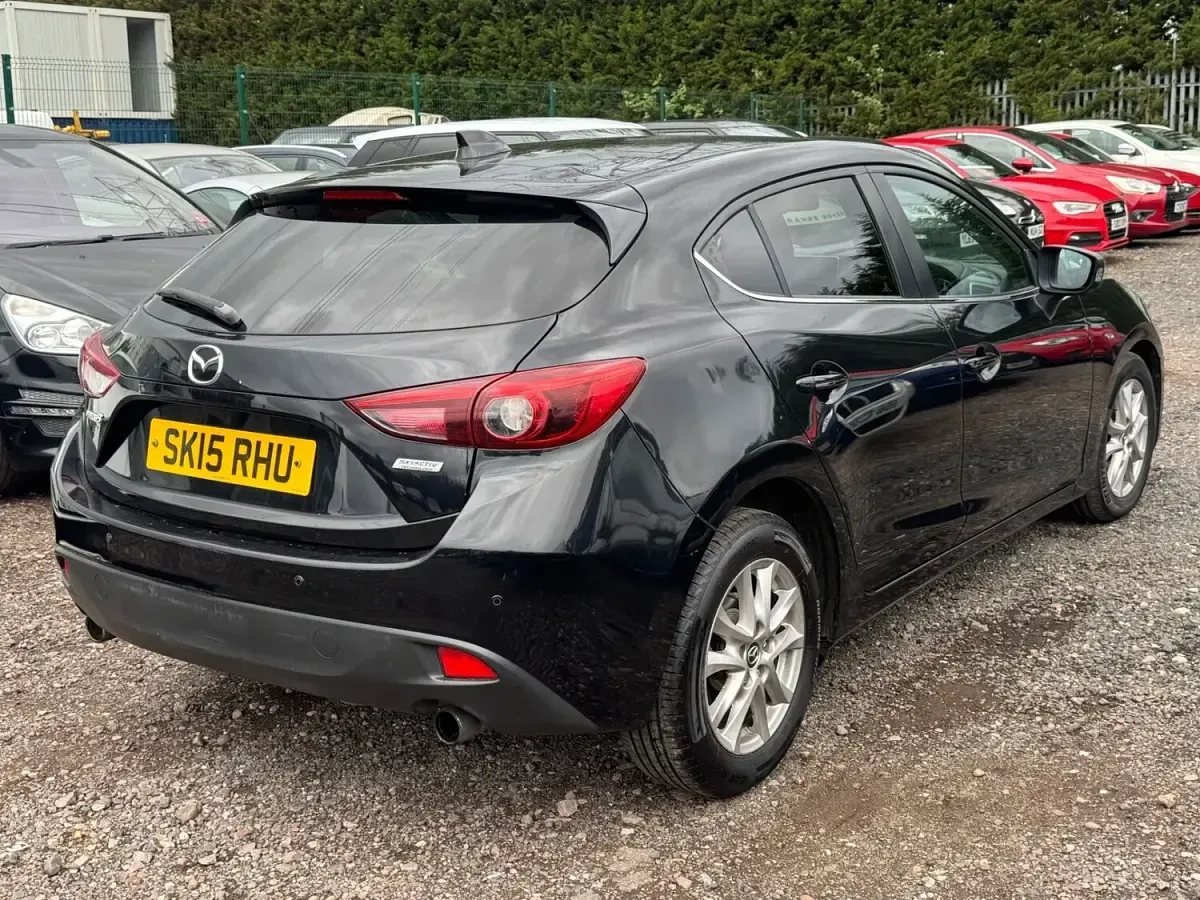 Used Mazda 3 165 HP (121 kW) 2015 Black Hatchback