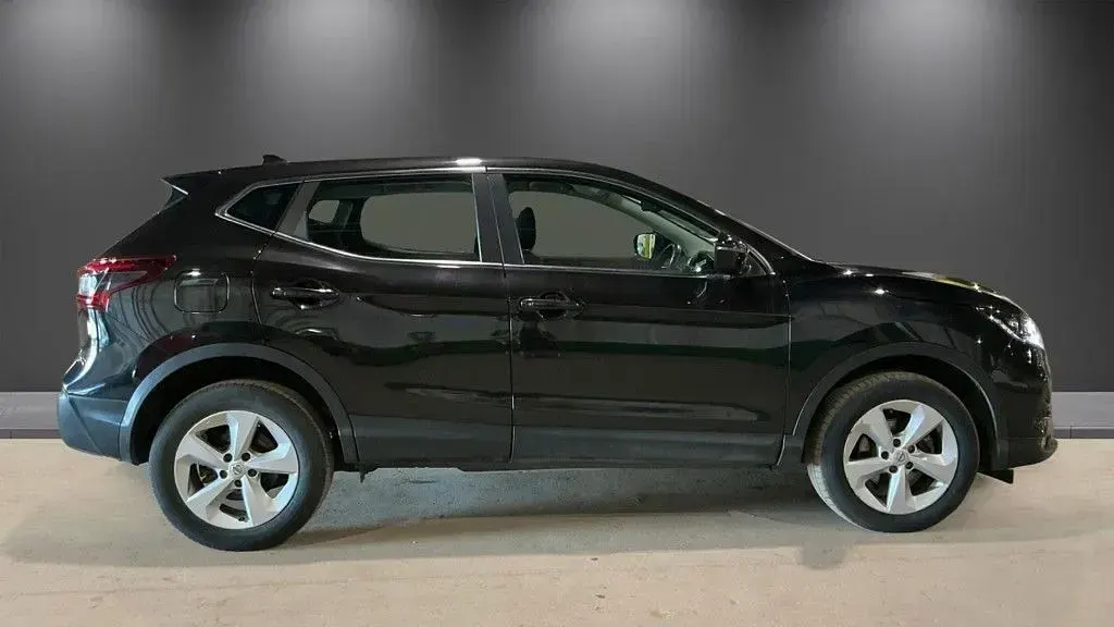 Used Nissan Qashqai Acenta Premium 160 HP (117 kW) 2020 Black SUV
