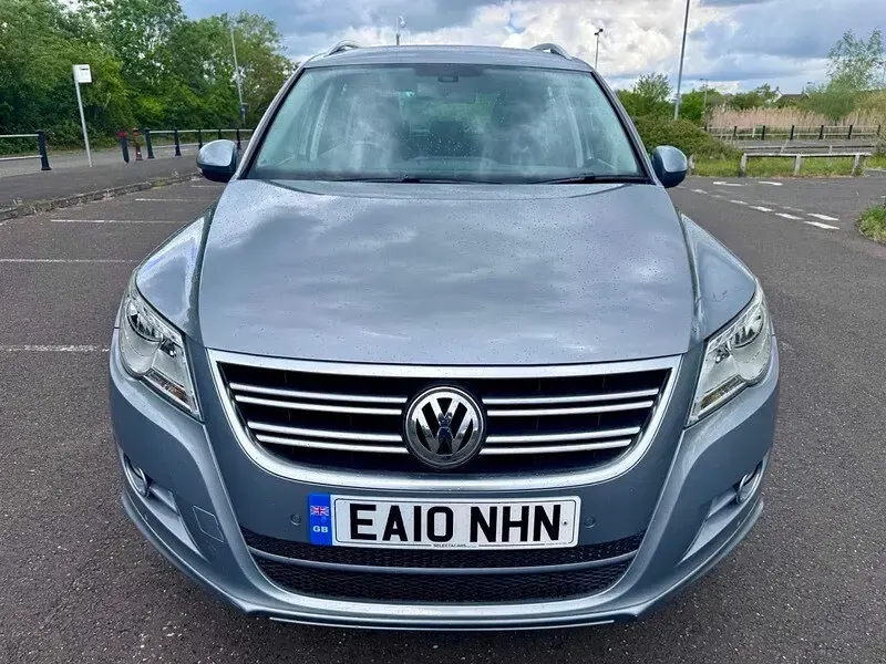 Used VW Tiguan R-line 140 HP (102 kW) 2010 Grey SUV