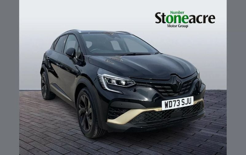 Black Used 2024 Renault Captur Engineered SUV | £18,495 (Good price) - Image 1/4