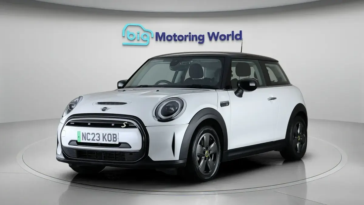 Used Mini Cooper SE Hatch 135 kW (184 HP) 2023 Hatchback