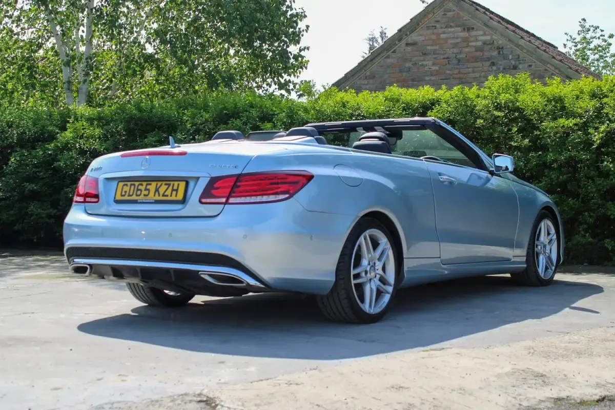 Used Mercedes E220 AMG line 177 HP (130 kW) 2015 Silver Cabriolet