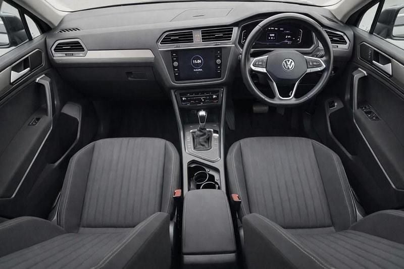 Used VW Tiguan Allspace Life 150 HP (110 kW) 2022 Grey SUV