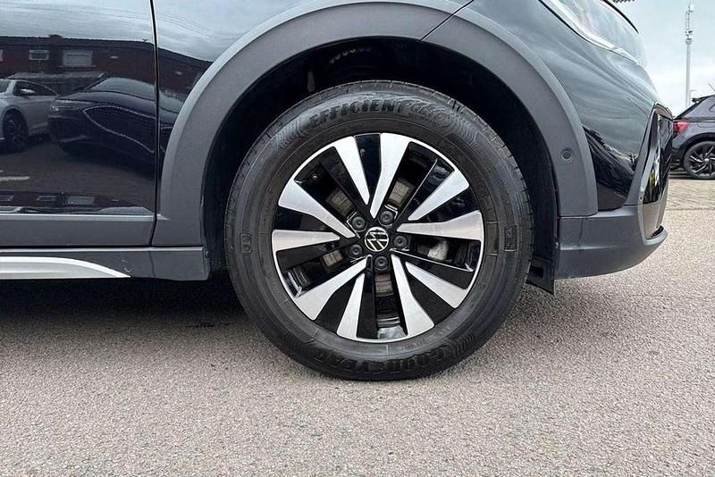 Usado VW Taigo Life 110 HP (80 kW) 2024 Preto SUV