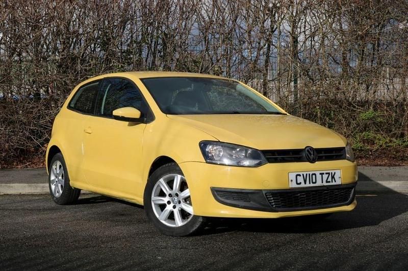 Used VW Polo SE 85 HP (62 kW) 2010 Yellow Hatchback