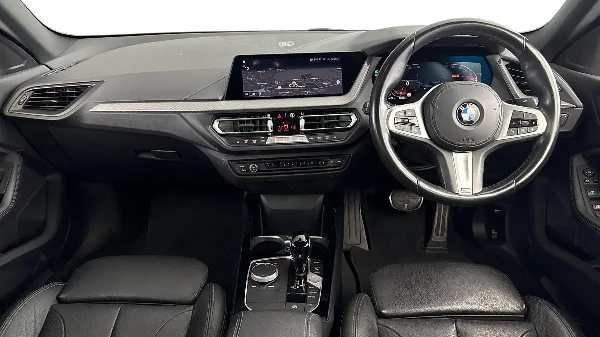 Usado BMW 218 M Sport 134 HP (98 kW) 2022 Vermelho Coupé