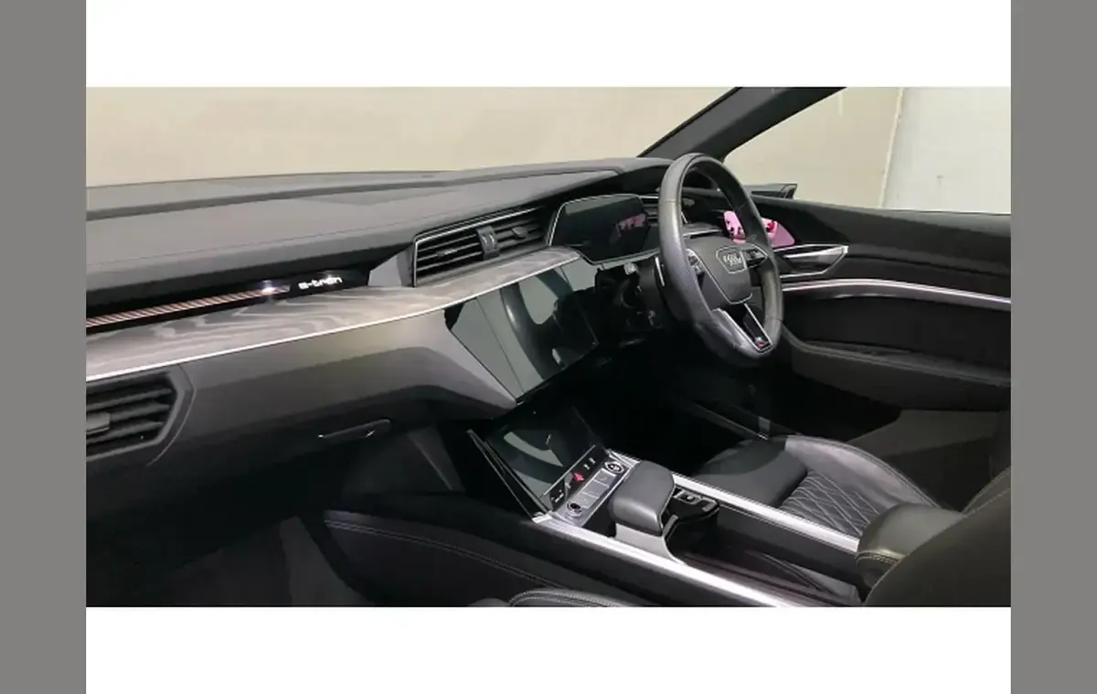 Used Audi e-tron Advanced 300 kW (408 HP) 2022 Grey SUV