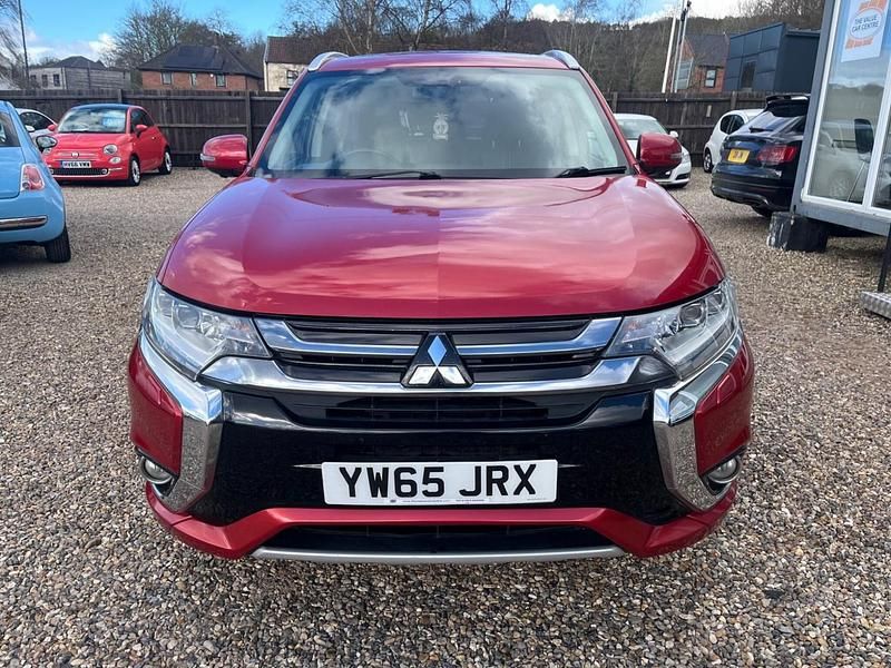 Used Mitsubishi Outlander P-HEV 2015 Red Estate