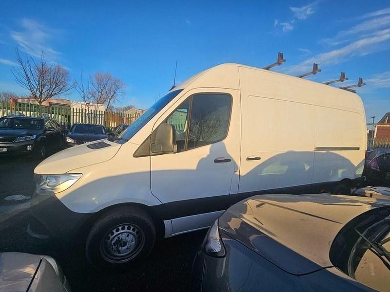 Used Mercedes Sprinter 143 HP (105 kW) 2020 White Van