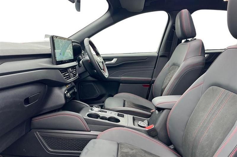 Used Ford Kuga ST-Line X 183 HP (134 kW) 2025 Frozen white SUV