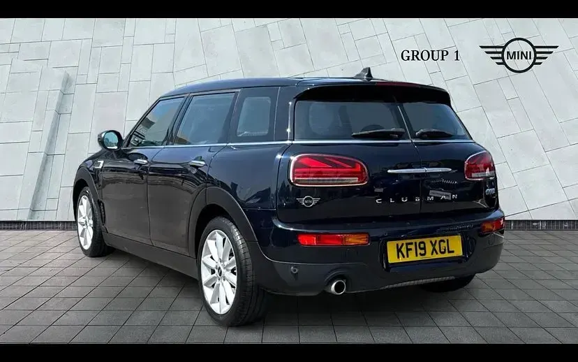 Used Mini Cooper Clubman Classic 136 HP (100 kW) 2019 Black Estate