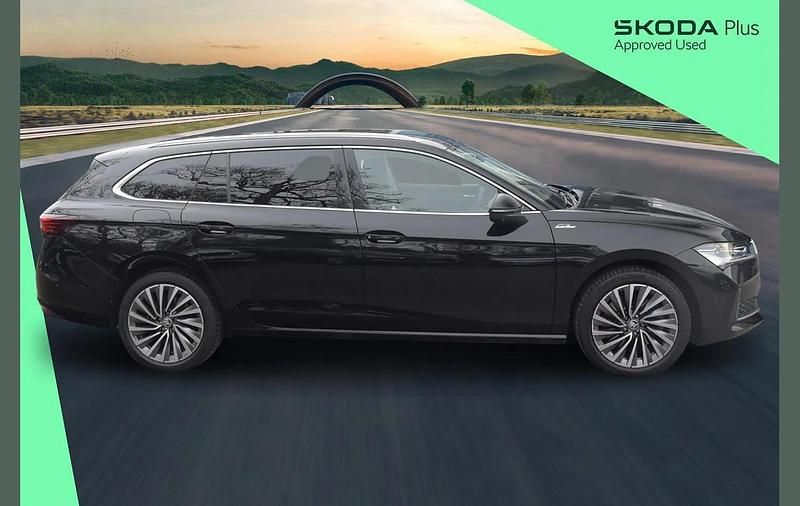 Used Skoda Superb LAURIN & KLEMENT 190 HP (139 kW) 2024 Midnight black metallic Estate