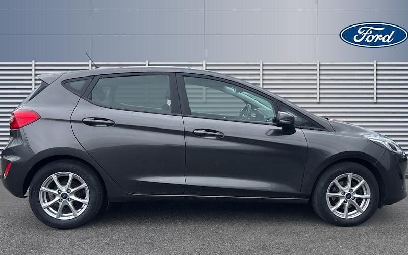 Used Ford Fiesta Zetec 86 HP (63 kW) 2019 Grey Hatchback