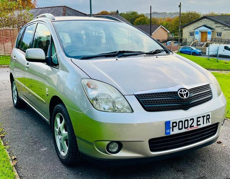 Silver Used 2002 Toyota Corolla Verso MPV | £1,290 - Image 1/4