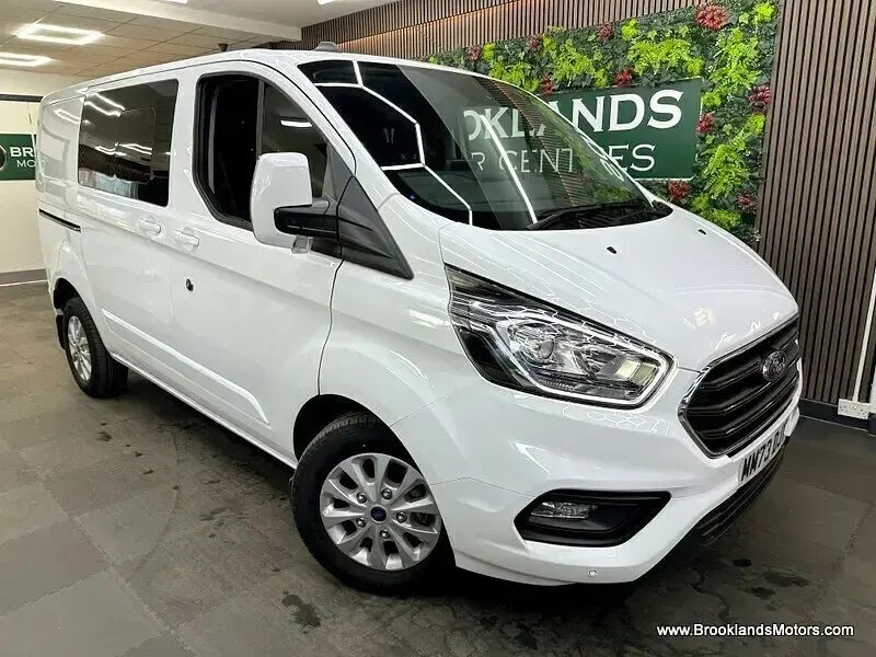 Used Ford Transit Custom Limited 130 HP (95 kW) 2023 White Van